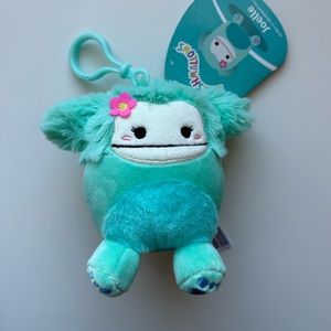 Joelle (flower) Bigfoot clip - 3” size